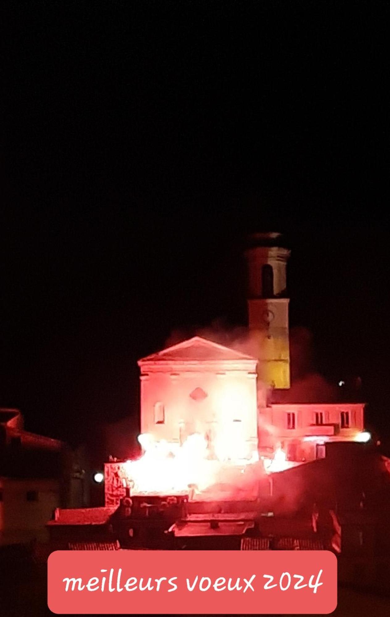 Apartamento Gite Des Remparts Lucéram Exterior foto